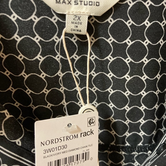 Max Studio Women’s Blouse - Picture 5 of 5